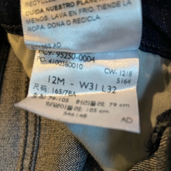 NWOT LEVI’S Signature Mid Rise Boot Cut blue Jean size 12M perfect condition - Picture 7 of 8